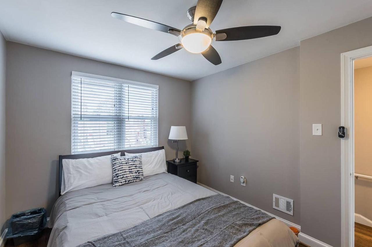Beautiful 3Br 2Ba House With Cozy Backyard By Cozysuites Alexandria Buitenkant foto