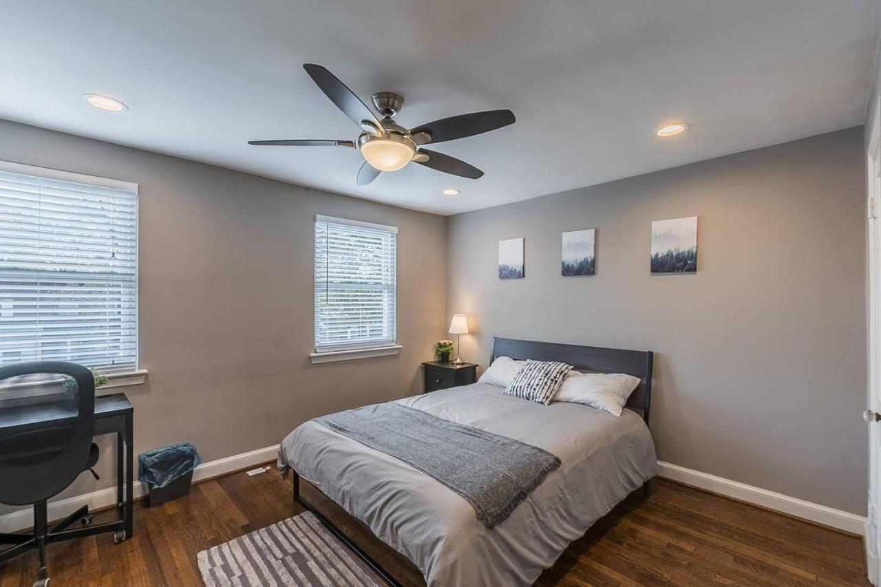 Beautiful 3Br 2Ba House With Cozy Backyard By Cozysuites Alexandria Buitenkant foto