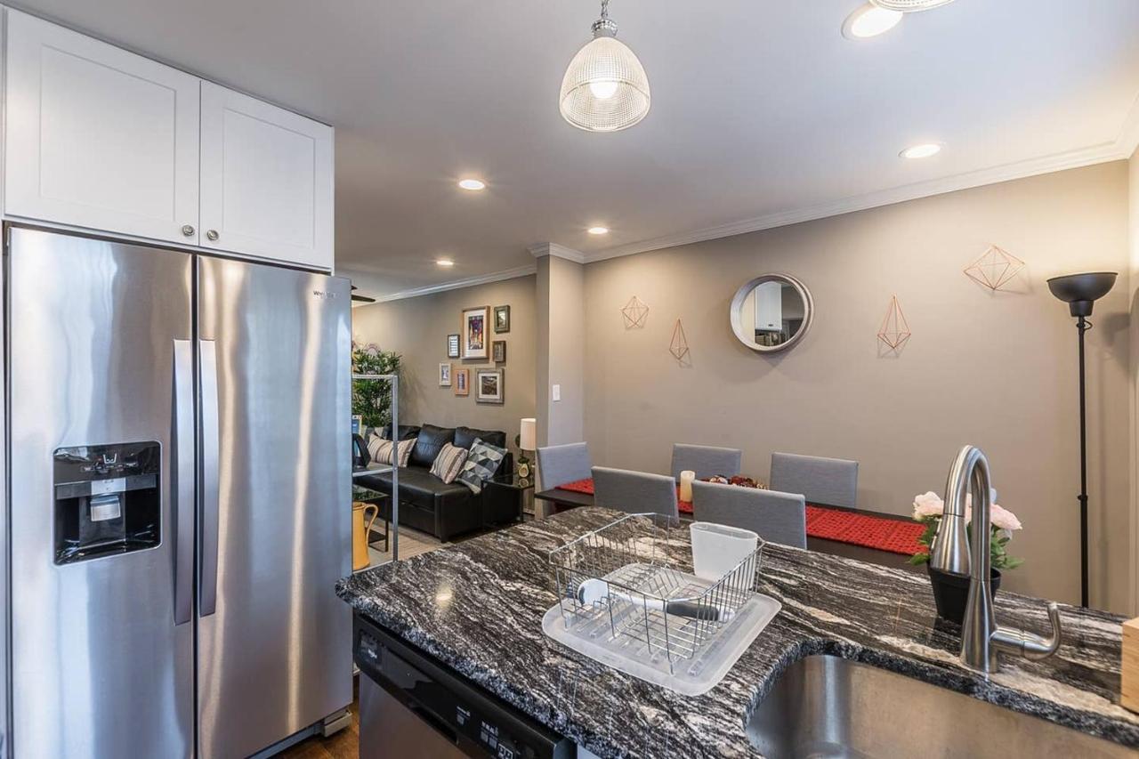 Beautiful 3Br 2Ba House With Cozy Backyard By Cozysuites Alexandria Buitenkant foto