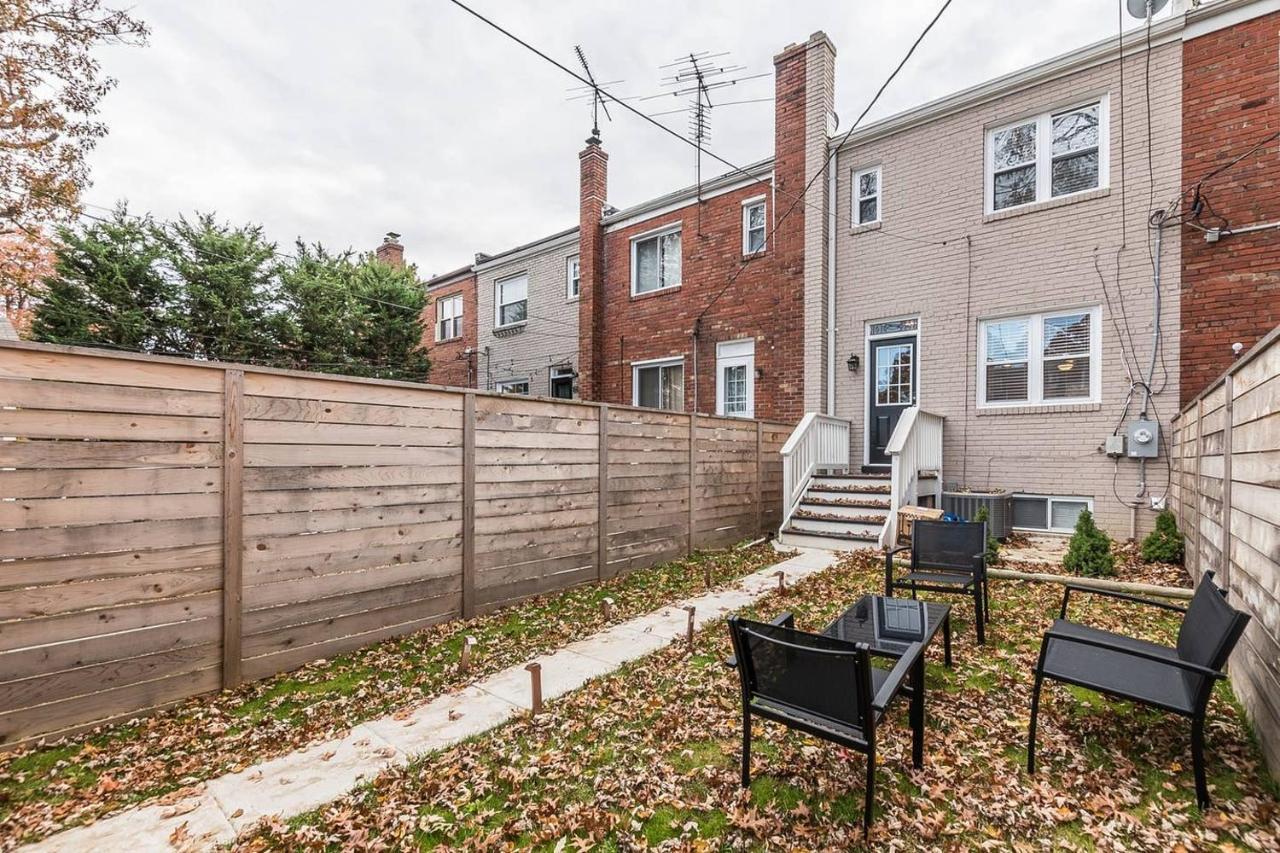 Beautiful 3Br 2Ba House With Cozy Backyard By Cozysuites Alexandria Buitenkant foto