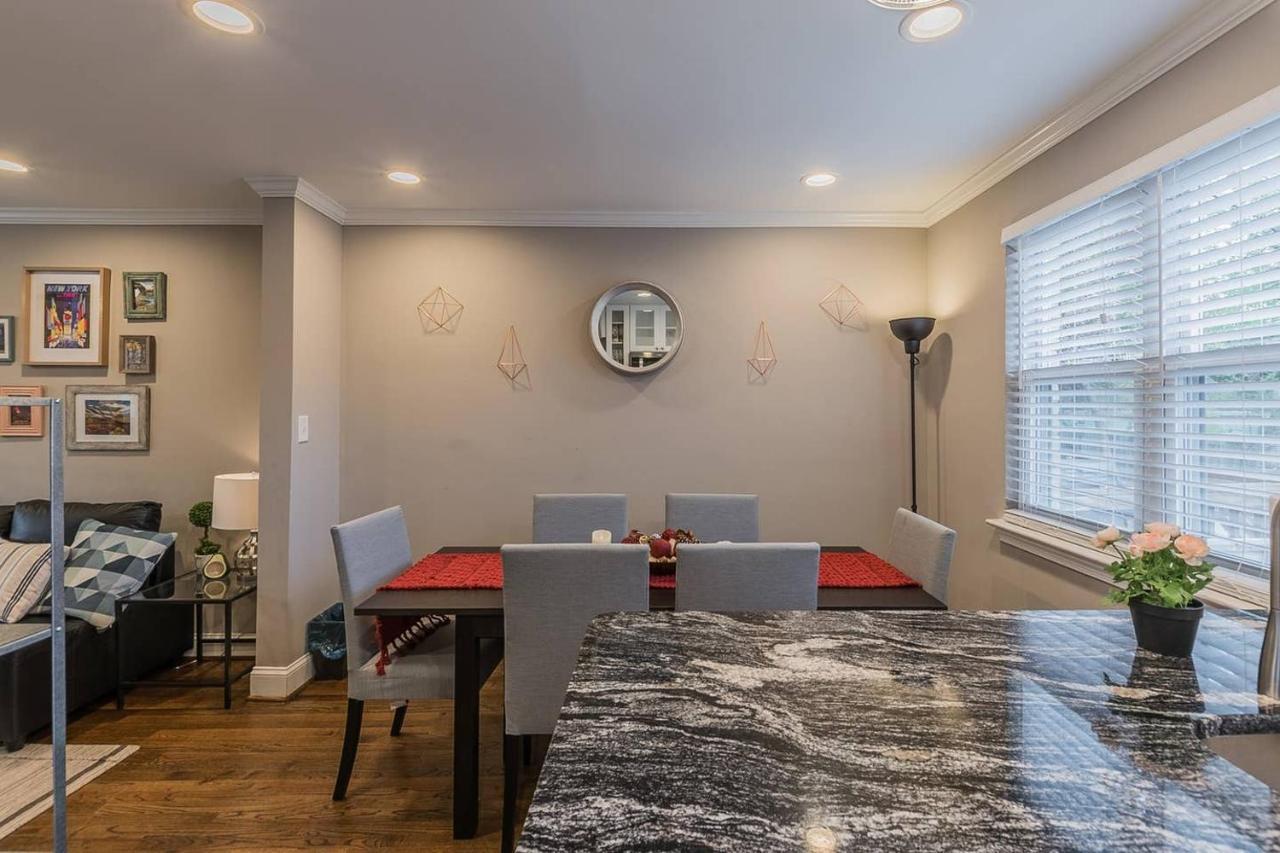 Beautiful 3Br 2Ba House With Cozy Backyard By Cozysuites Alexandria Buitenkant foto